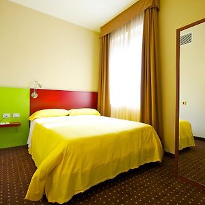 Chambre Standarde Lit Queen-Size